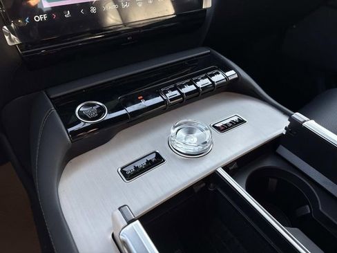 New 2026 Lincoln Navigator Reserve w/ Jet Appearance Package AWD/4WD image 28