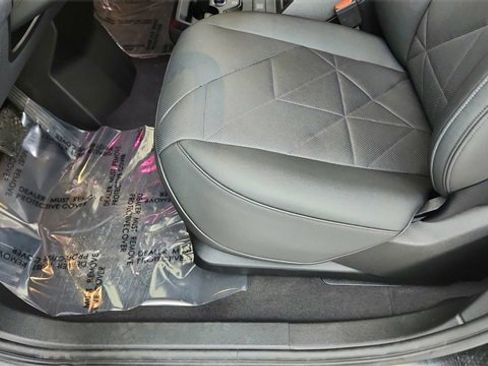 Used 2024 BMW iX xDrive50 w/ Sport Package image 34