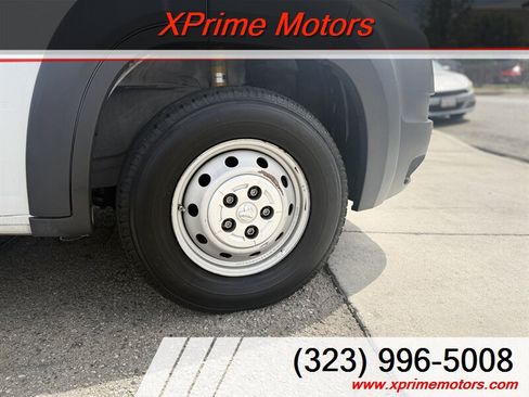 Used 2018 RAM ProMaster 2500 FWD image 9