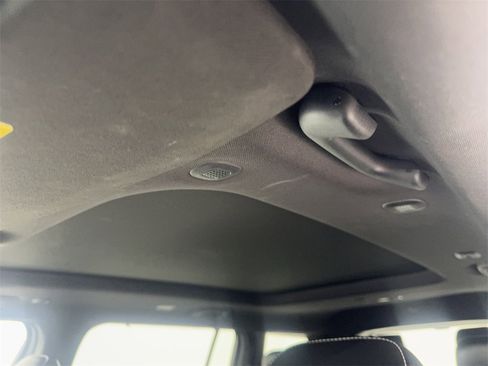 Used 2024 Jeep Grand Cherokee L Limited w/ Luxury Tech Group II image 77