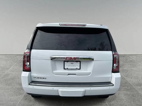 Used 2020 GMC Yukon Denali w/ Denali Premium Package RWD image 5