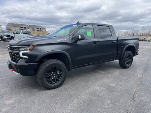 Used 2023 Chevrolet Silverado 1500 ZR2 image 1