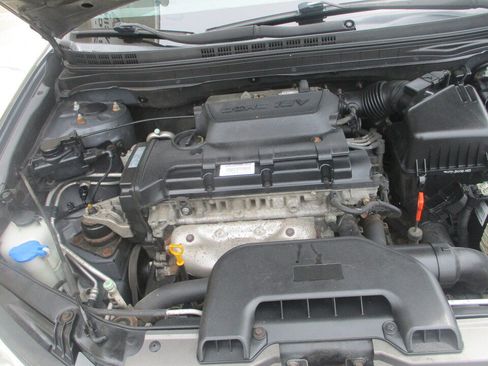 Used 2009 Hyundai Elantra SE FWD image 4