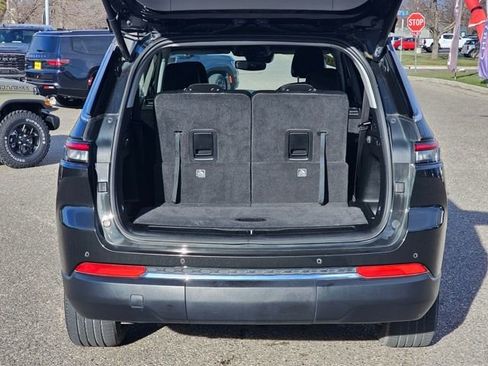 Used 2022 Jeep Grand Cherokee L Limited image 10