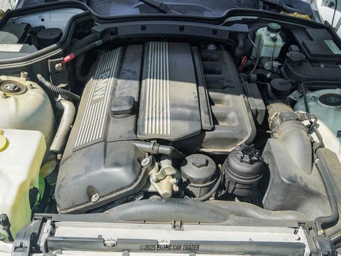 Used 2000 BMW Z3 2.5i image 25