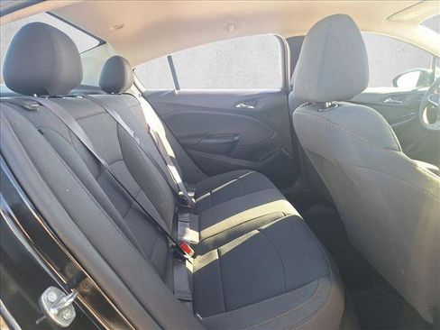 Used 2017 Chevrolet Cruze LS image 18
