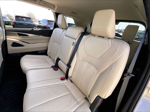 Certified 2025 INFINITI QX60 Luxe w/ Vision Package image 34