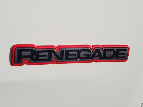 Used 2022 Jeep Renegade Trailhawk w/ Sun/Sound Group image 27