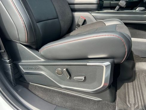 Used 2025 Ford F150 Raptor AWD/4WD image 25