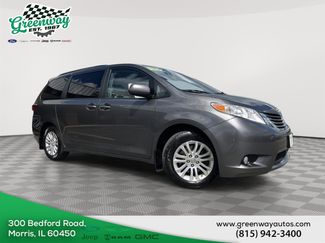 Used 2017 Toyota Sienna XLE w/ XLE Navigation Package FWD video 1