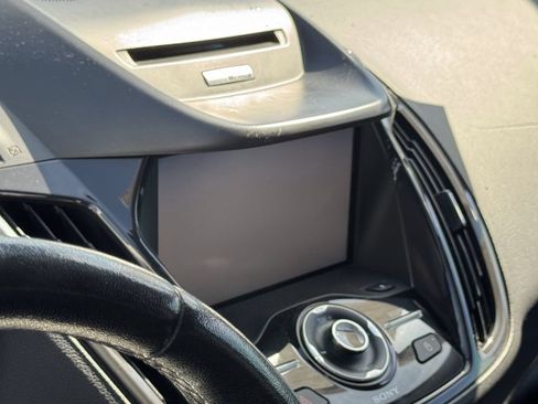 Used 2013 Ford Escape Titanium w/ Parking Technology Pkg FWD image 12