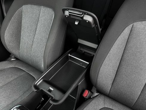 New 2025 Hyundai Ioniq 5 SE image 18