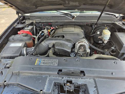 Used 2008 Chevrolet Tahoe LTZ w/ LTZ Preferred Equipment Group AWD/4WD image 5