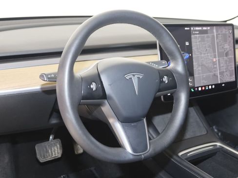 Used 2021 Tesla Model 3 Long Range AWD/4WD image 6