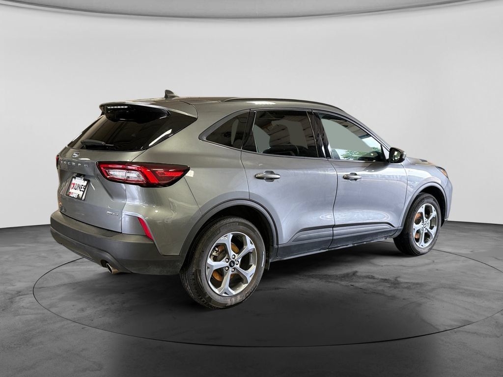 Used 2025 Ford Escape ST-Line Select AWD/4WD image 9