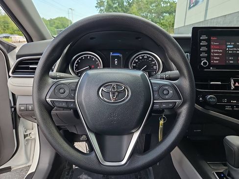 Used 2024 Toyota Camry LE FWD image 19