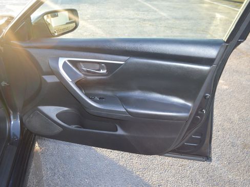 Used 2018 Nissan Altima 2.5 S w/ S Convenience Package image 18