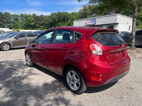 Used 2016 Ford Fiesta SE FWD image 8