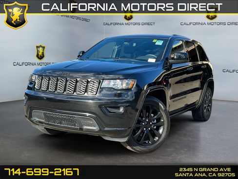 Used 2019 Jeep Grand Cherokee Altitude image 1