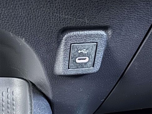 Used 2025 Toyota Corolla LE image 8