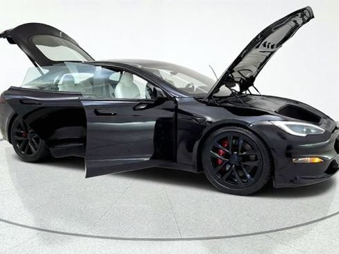 Used 2023 Tesla Model S Standard Range AWD/4WD image 11