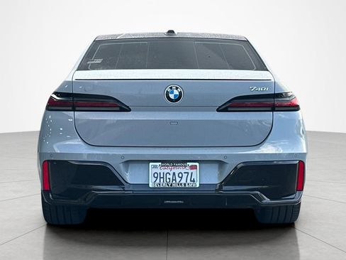 Used 2023 BMW 740i w/ Parking Assistance Package RWD image 4