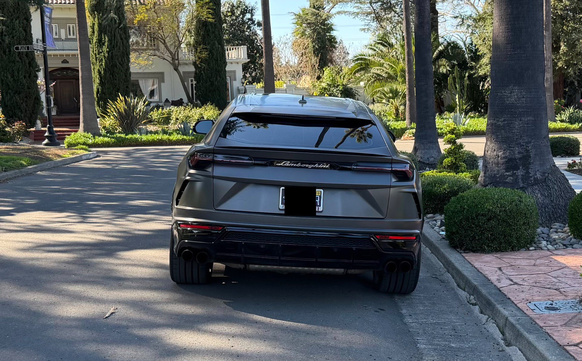 Used 2022 Lamborghini Urus AWD/4WD image 5