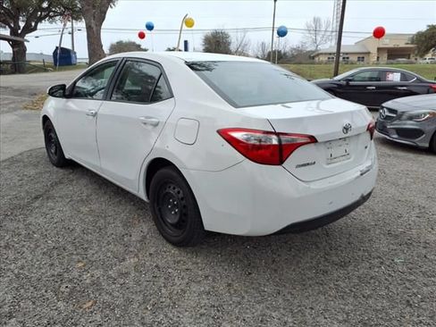 Used 2015 Toyota Corolla LE FWD image 6