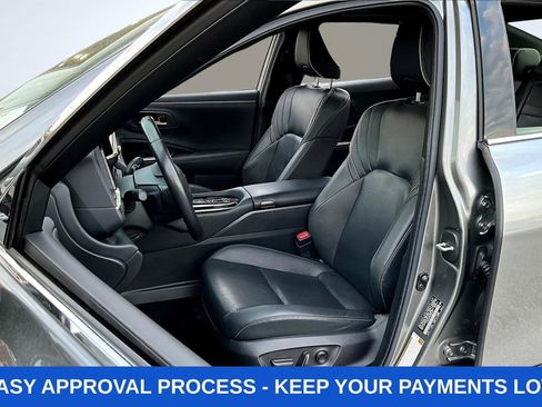 Used 2024 Toyota Crown w/ Carpet Mat Package (TMS) image 26