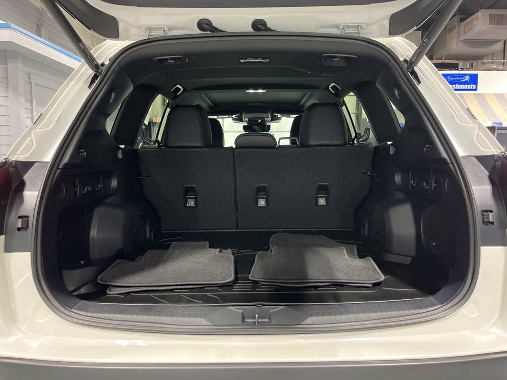 Used 2026 Subaru Forester Limited AWD/4WD image 35
