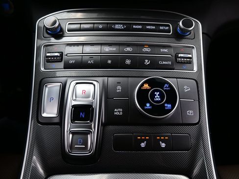 Certified 2023 Hyundai Santa Fe SEL w/ Premium Package AWD/4WD image 21