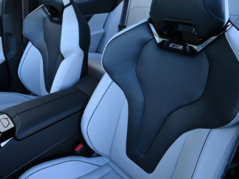 New 2026 BMW M5 Touring image 11