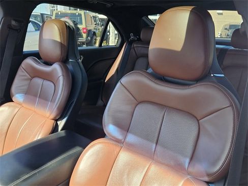 Used 2019 Lincoln Continental Reserve image 16