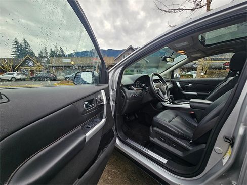 Used 2012 Ford Edge Limited image 21