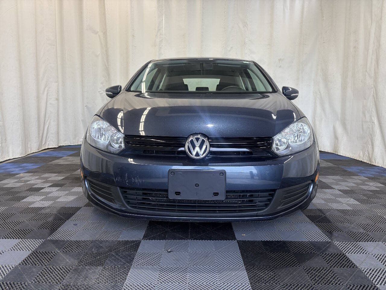 Used 2013 Volkswagen Golf 2-Door FWD image 4