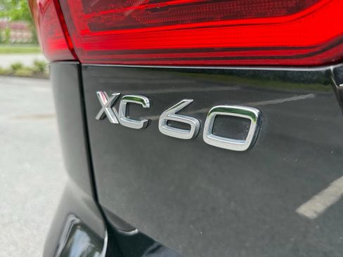 Used 2023 Volvo XC60 T8 Plus w/ Climate Package AWD/4WD image 26