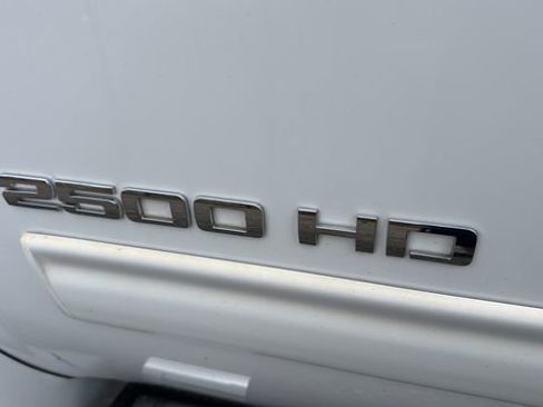 Used 2014 GMC Sierra 2500 SLE w/ SLE Preferred Package AWD/4WD image 10