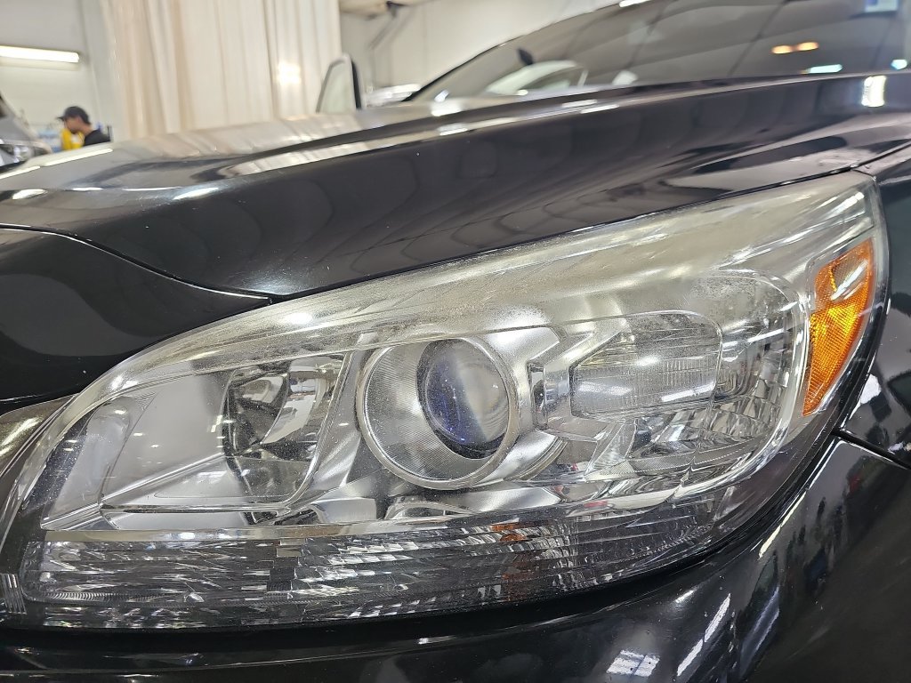 Used 2016 Chevrolet Malibu LT w/ Power Convenience Package FWD image 36