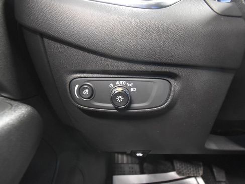 Used 2022 Chevrolet Equinox LT FWD image 7