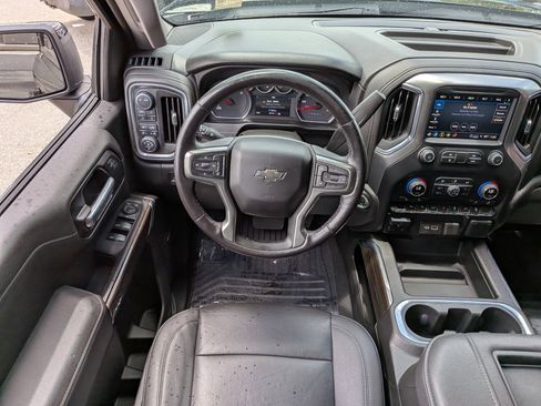 Used 2021 Chevrolet Silverado 1500 LT Trail Boss w/ Convenience Package II AWD/4WD image 17