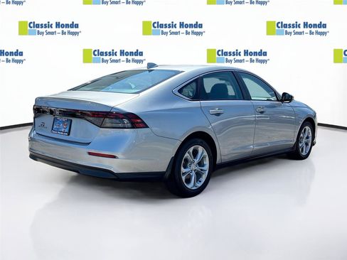 Certified 2023 Honda Accord LX image 8