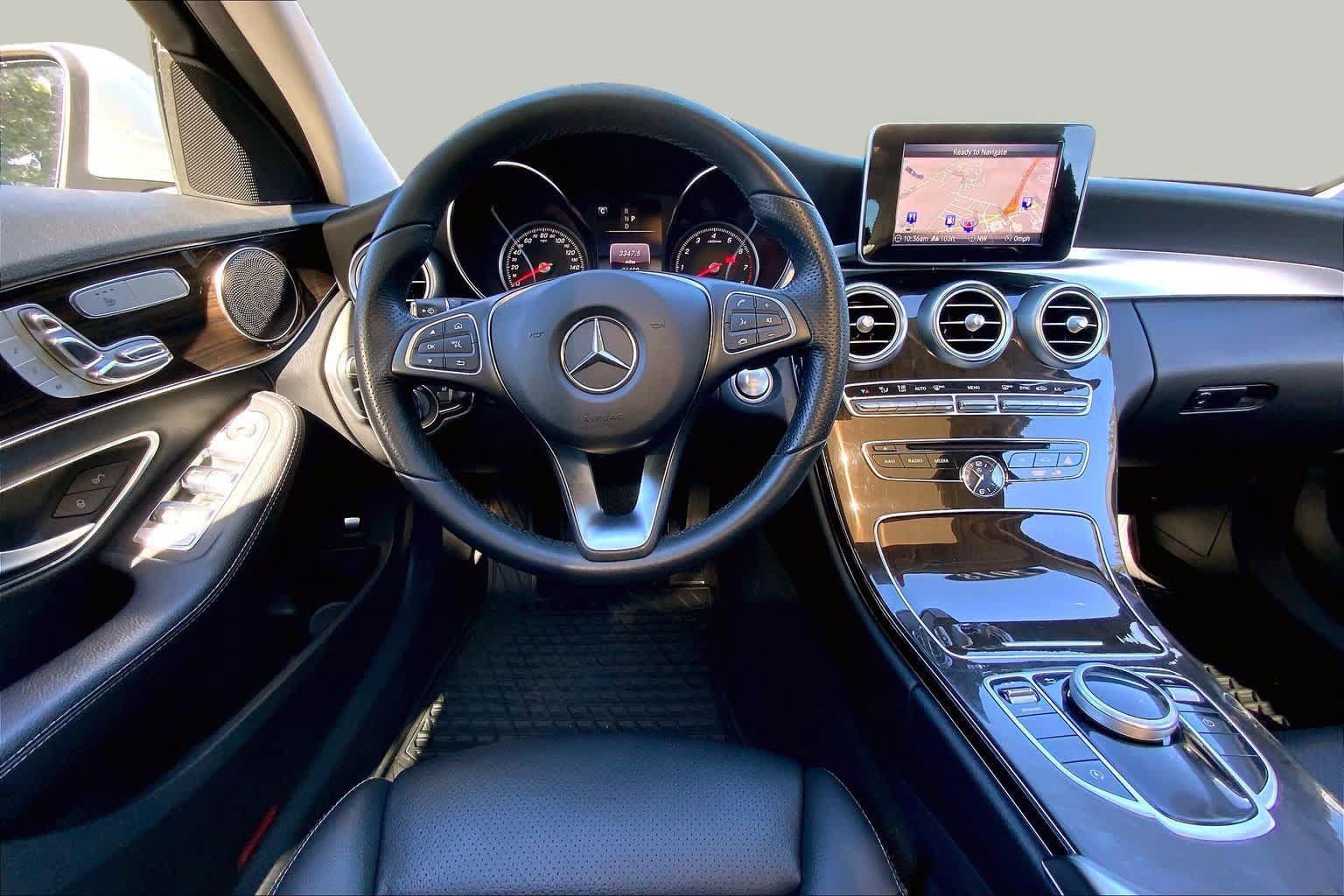 Used 2018 Mercedes-Benz C 300 4MATIC Sedan image 6