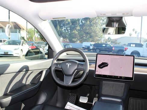 Used 2022 Tesla Model Y Performance AWD/4WD image 20