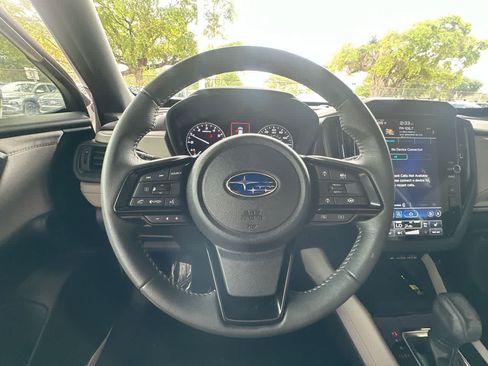 Used 2025 Subaru Forester Premium AWD/4WD image 15