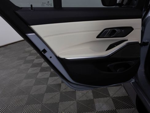 Used 2022 BMW M3 Competition w/ Executive Package image 29