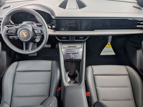 New 2026 Porsche Macan Electric image 22