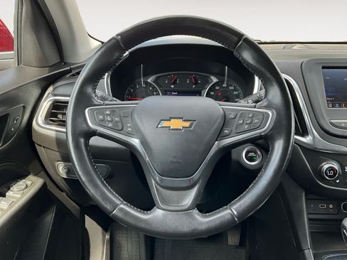 Used 2022 Chevrolet Equinox LT FWD image 12