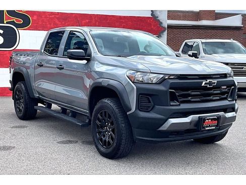 Used 2023 Chevrolet Colorado Trail Boss w/ Advanced Trailering Package AWD/4WD image 12