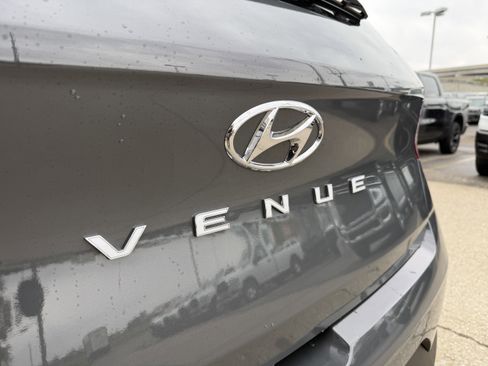 New 2026 Hyundai Venue SEL image 8
