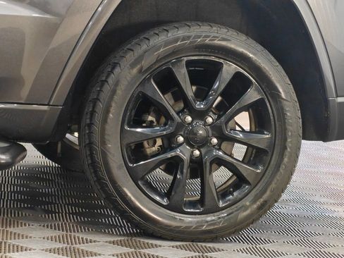 Used 2019 Jeep Grand Cherokee Altitude image 58